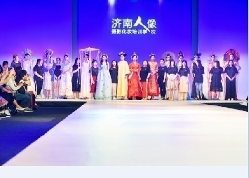 专业摄影培训济南人像摄影化妆学校-摄影精英班-火爆报名中